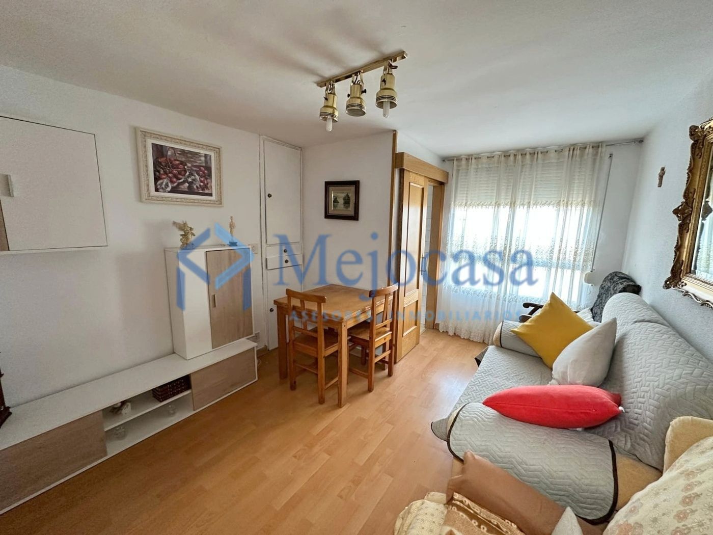 Sala de estar de Piso en venta en  Madrid Capital con Calefacción, Amueblado y Lavadora
