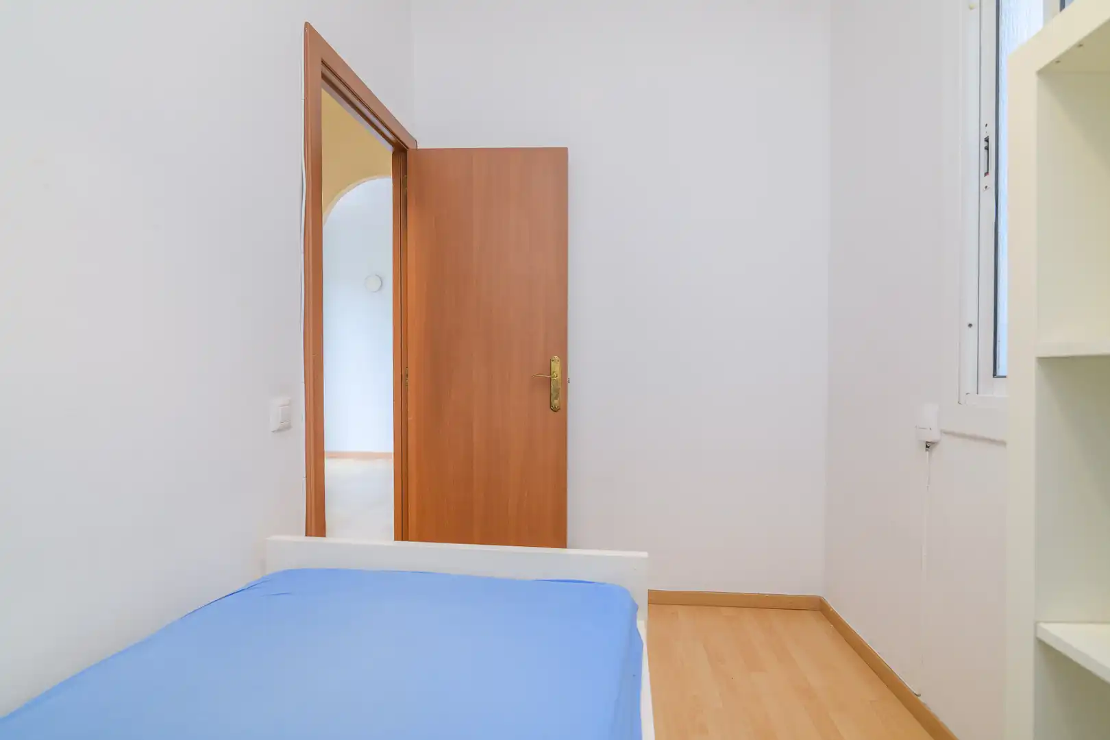 Bedroom of Flat for sale in Barcelona  with Parquet flooring, Terrace and Balcony