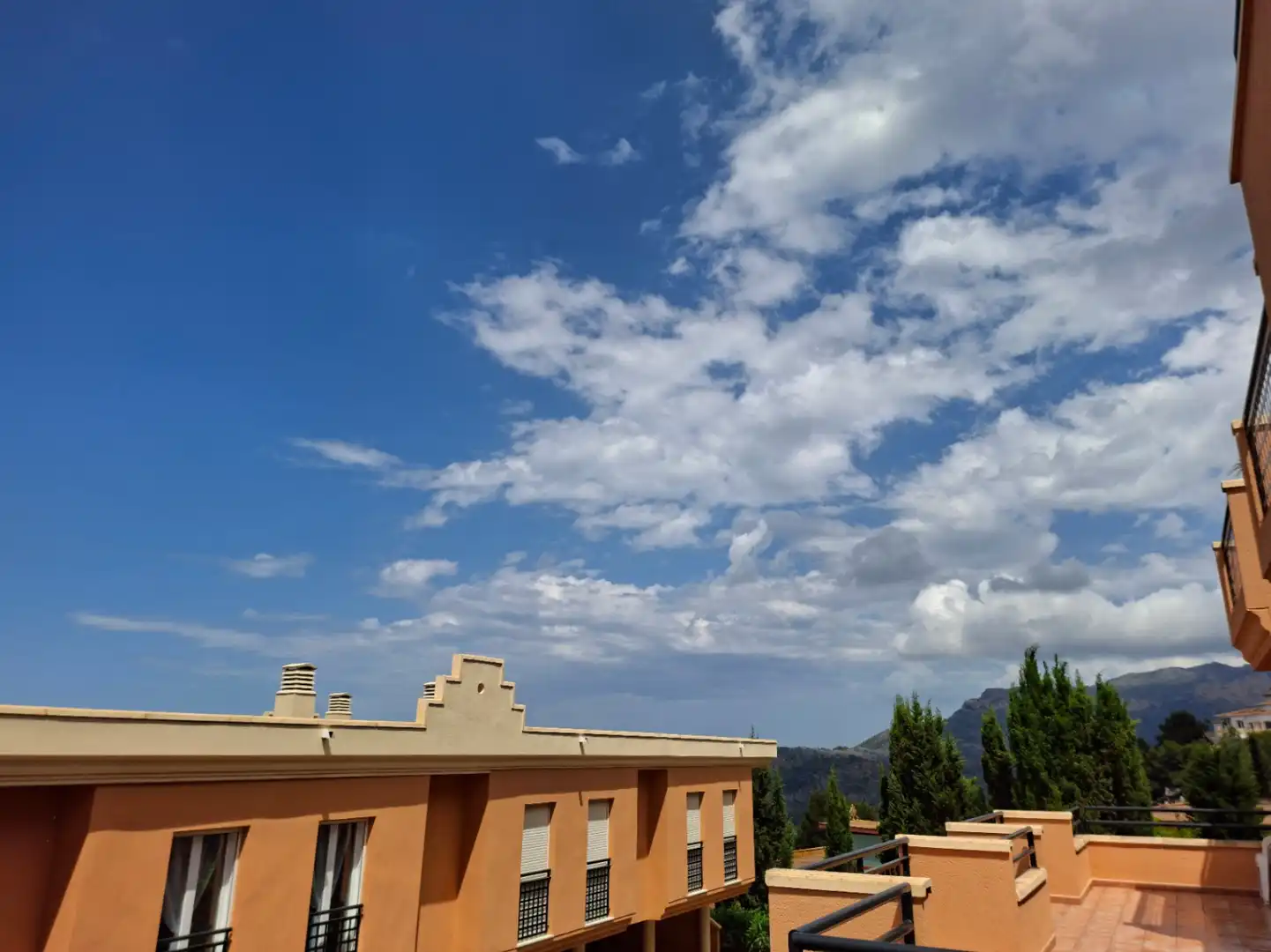 Vista exterior de Apartament en venda en Pedreguer amb Jardí privat, Terrassa i Internet