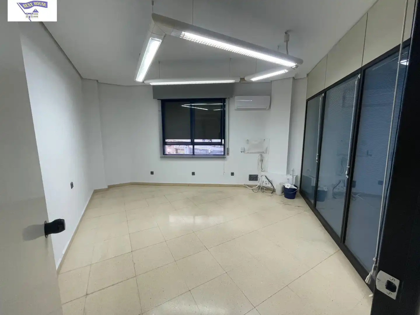 Oficina de alquiler en Albacete