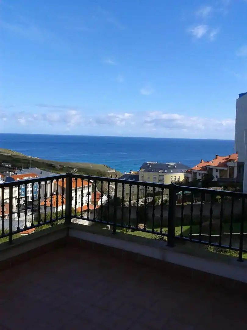 Außenansicht von Wohnungen zum Verkauf in Malpica de Bergantiños mit Heizung, Möbliert und Ofen