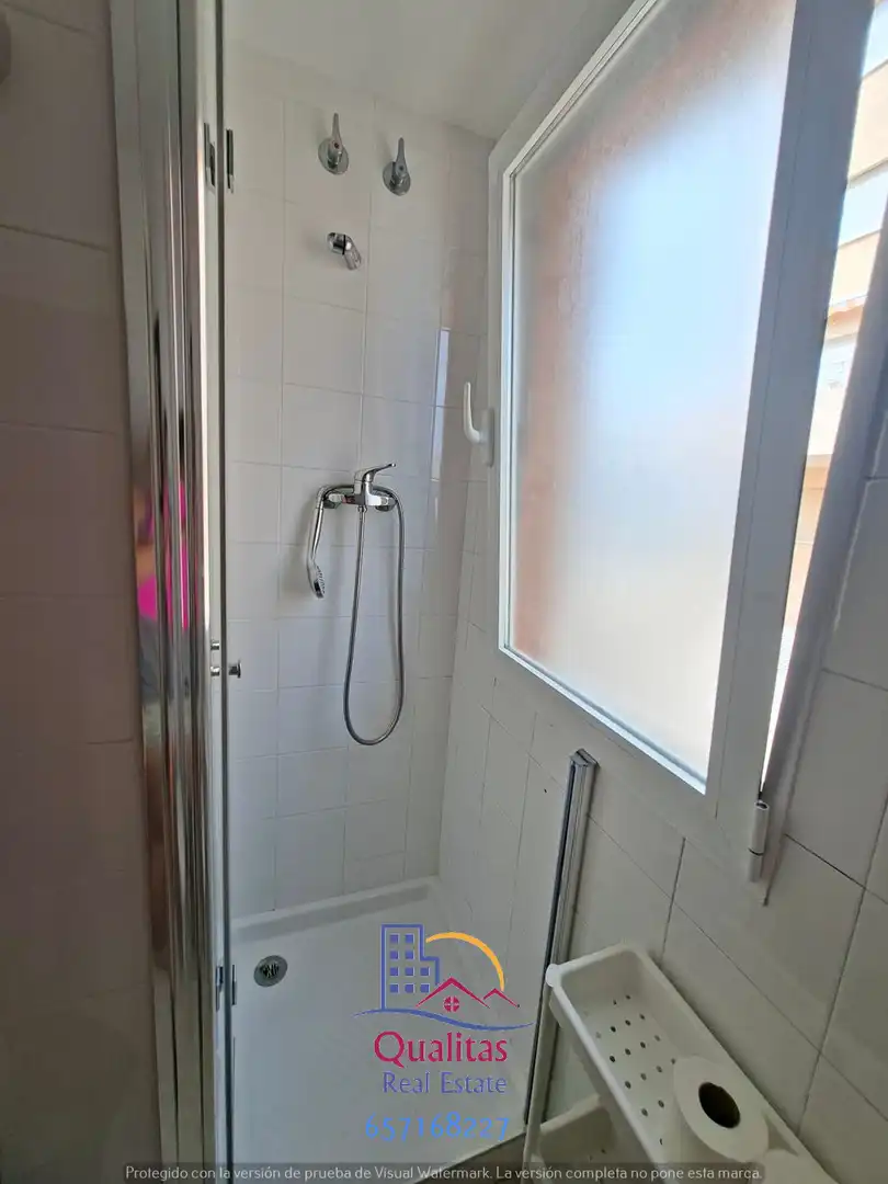 Baño de Apartamento de alquiler en Oliva con Aire acondicionado, Calefacción y Terraza