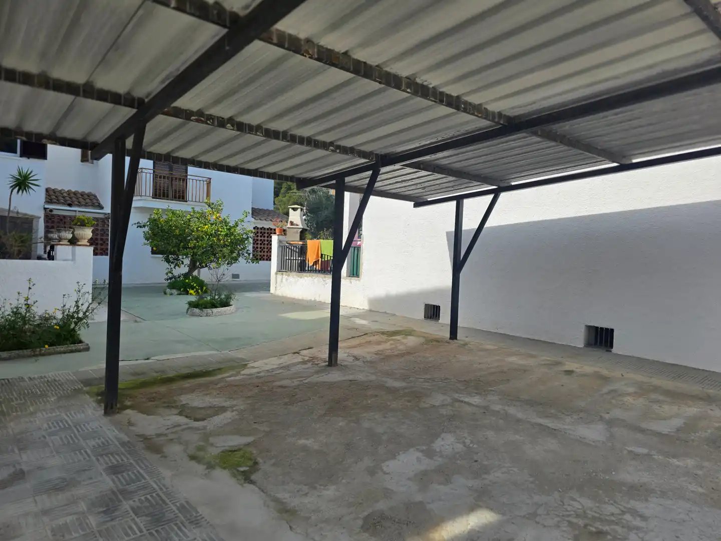 Parking de Casa adosada en venta en El Vendrell con Calefacción y Trastero