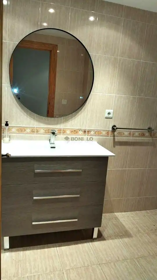 Baño de Piso en venta en Moncofa con Terraza, Piscina y Amueblado