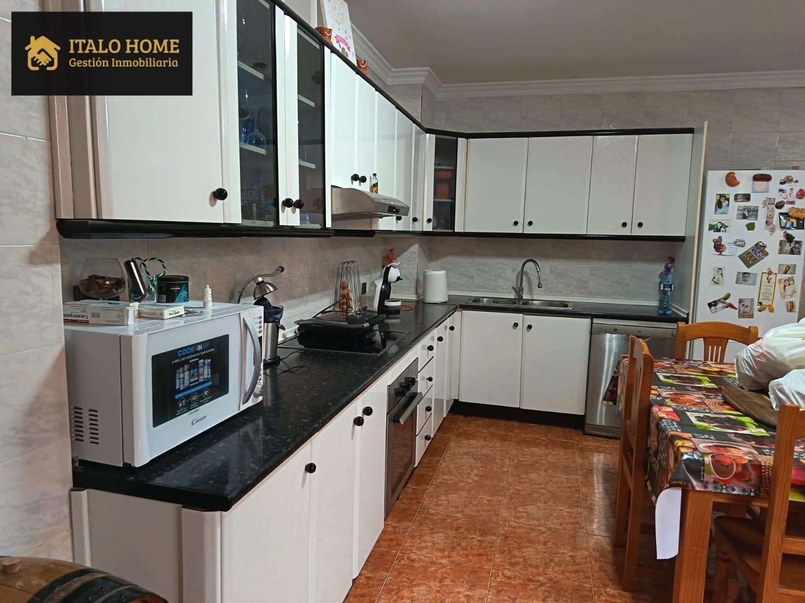 Cuina de Casa o xalet en venda en Cartagena amb Terrassa