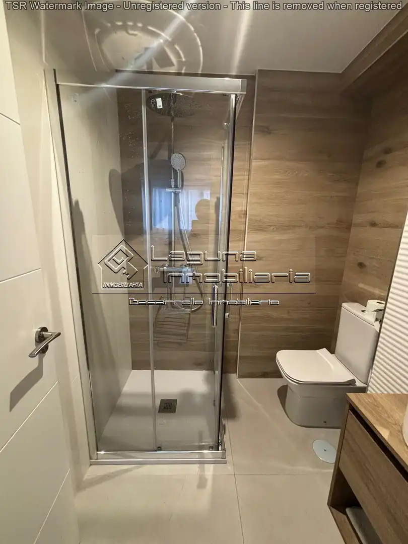 Badezimmer von Wohnung zur Miete in Cádiz mit Möbliert