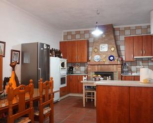 Cuina de Finca rústica en venda en Motril amb Aire condicionat, Jardí privat i Terrassa
