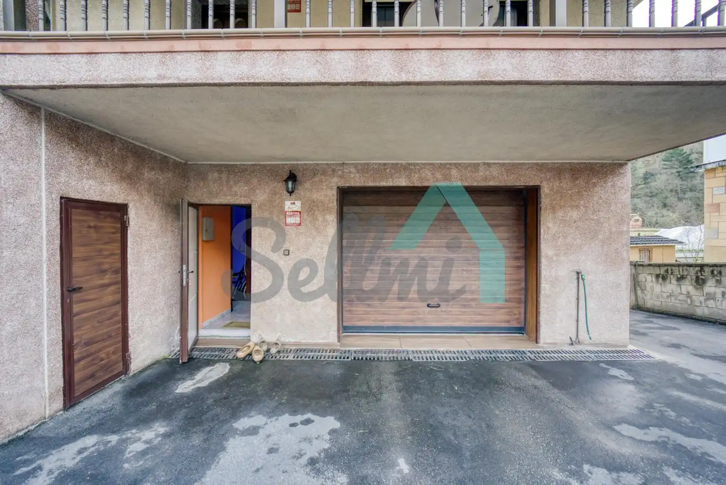 Parking of Houses for sale in Morcín  with Heating, Private garden and Terrace