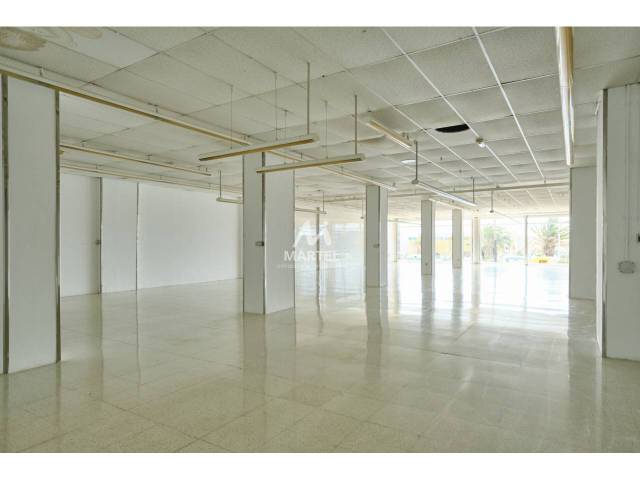 Local comercial en Alquiler en Cruce de Arinaga