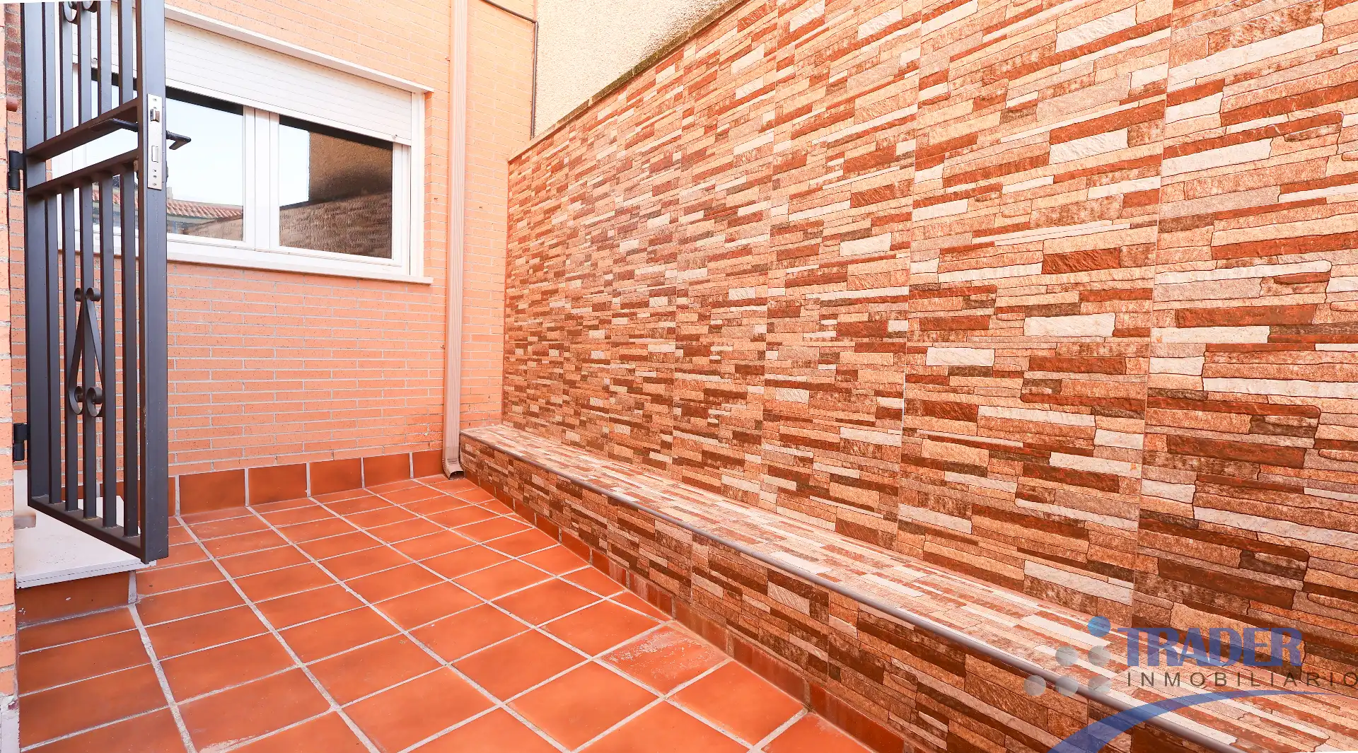 Terraza de Piso en venta en Camarena con Jardín privado, Terraza y Trastero