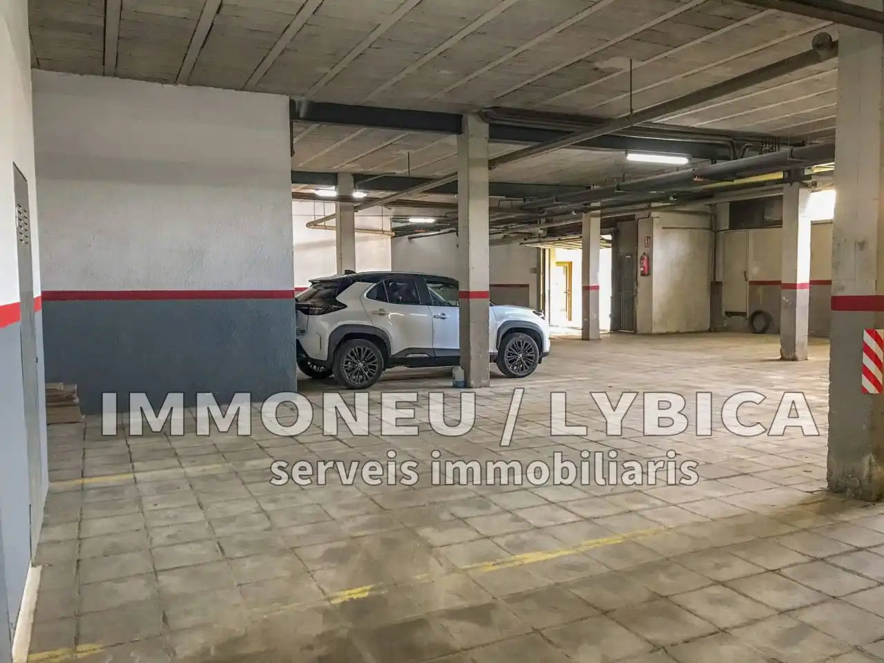 Parking de Apartamento en venta en Alp con Calefacción y Terraza
