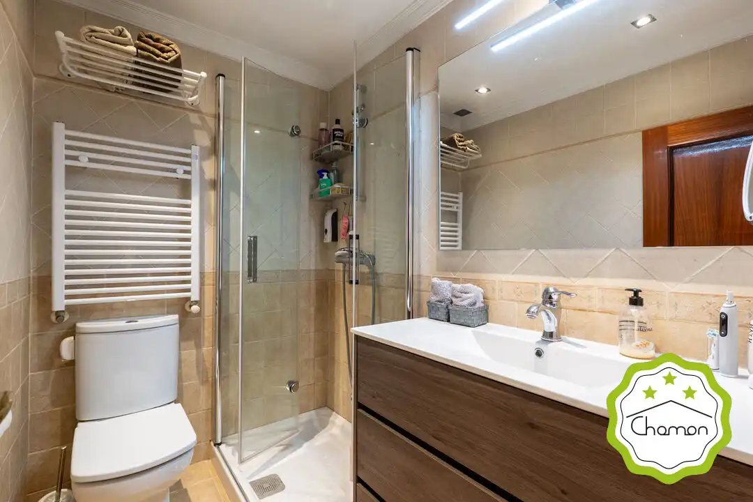 Bathroom of Flat for sale in Santurtzi   with Heating and Storage room