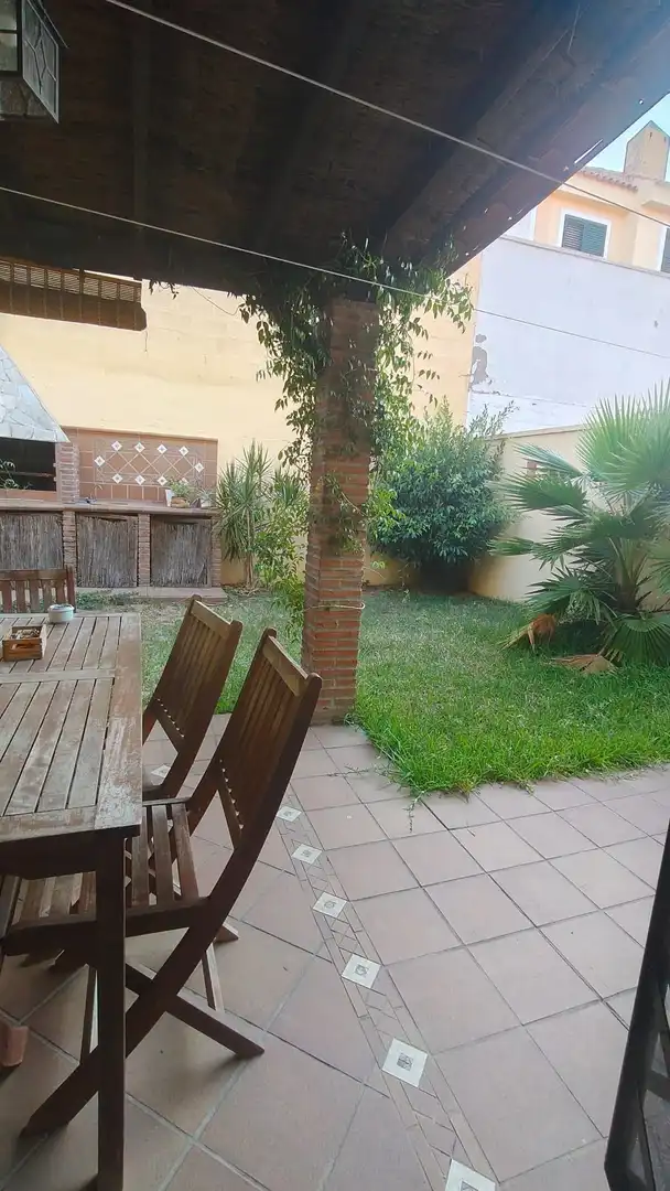 Garten von Einfamilien-Reihenhaus zur Miete in Algeciras mit Privatgarten und Möbliert