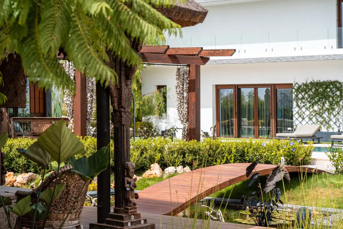 Vista exterior de Casa o xalet en venda en Málaga amb Aire condicionat, Terrassa i Piscina