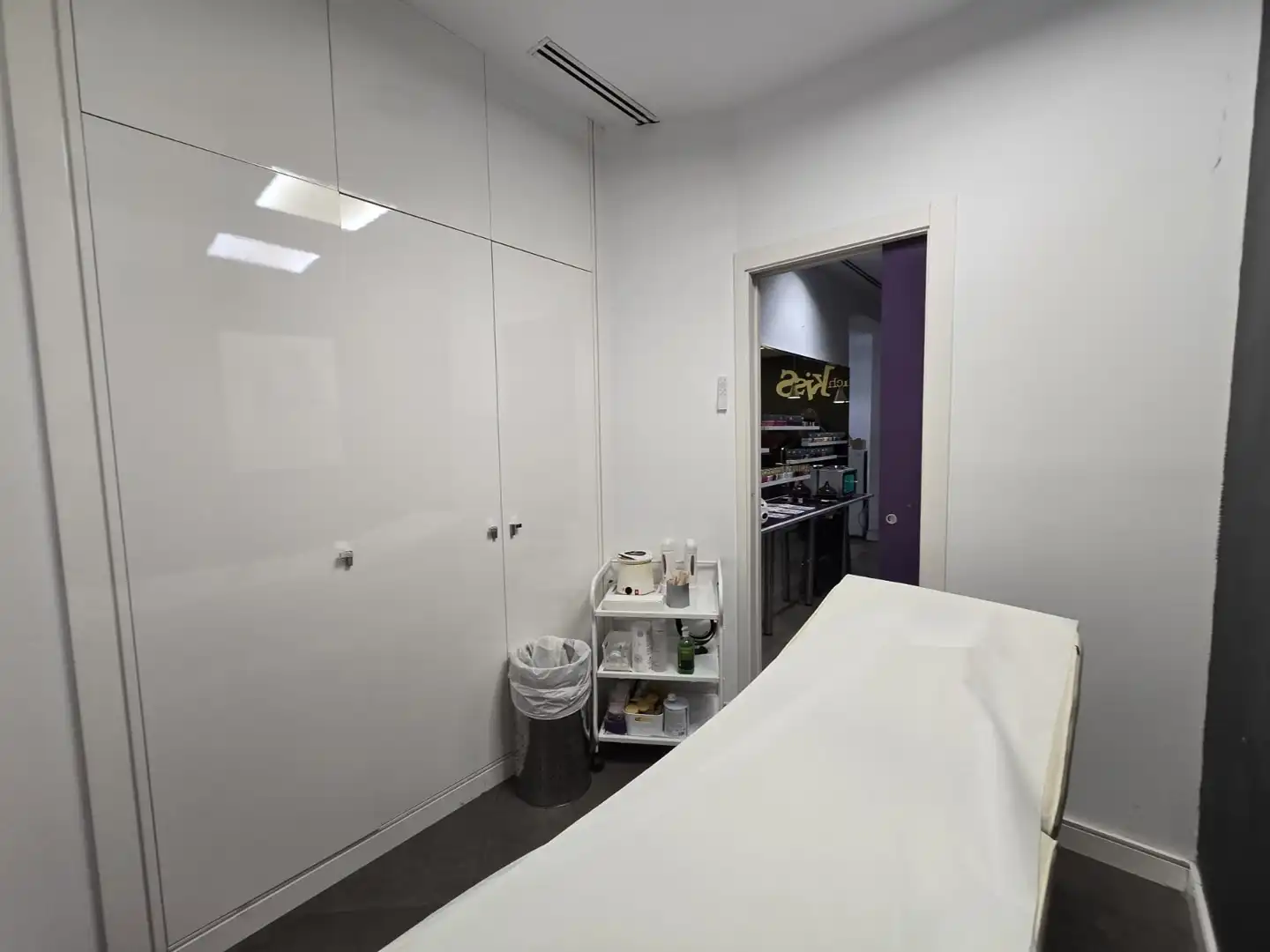 Business premises for transfer in Ciutat Vella, imagen 7