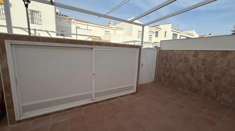 Foto 4 de Casa adosada en venda a Urbanizacion las Torres, 170, Núcleo urbano, Cádiz