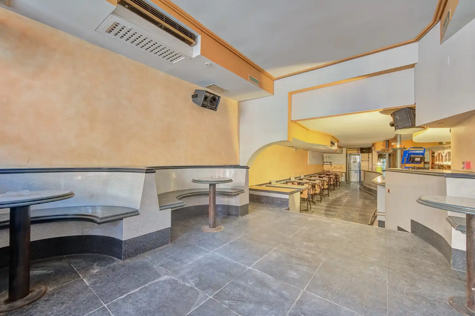 Commercial properties for sale in Puente la Reina / Gares  with Furnished