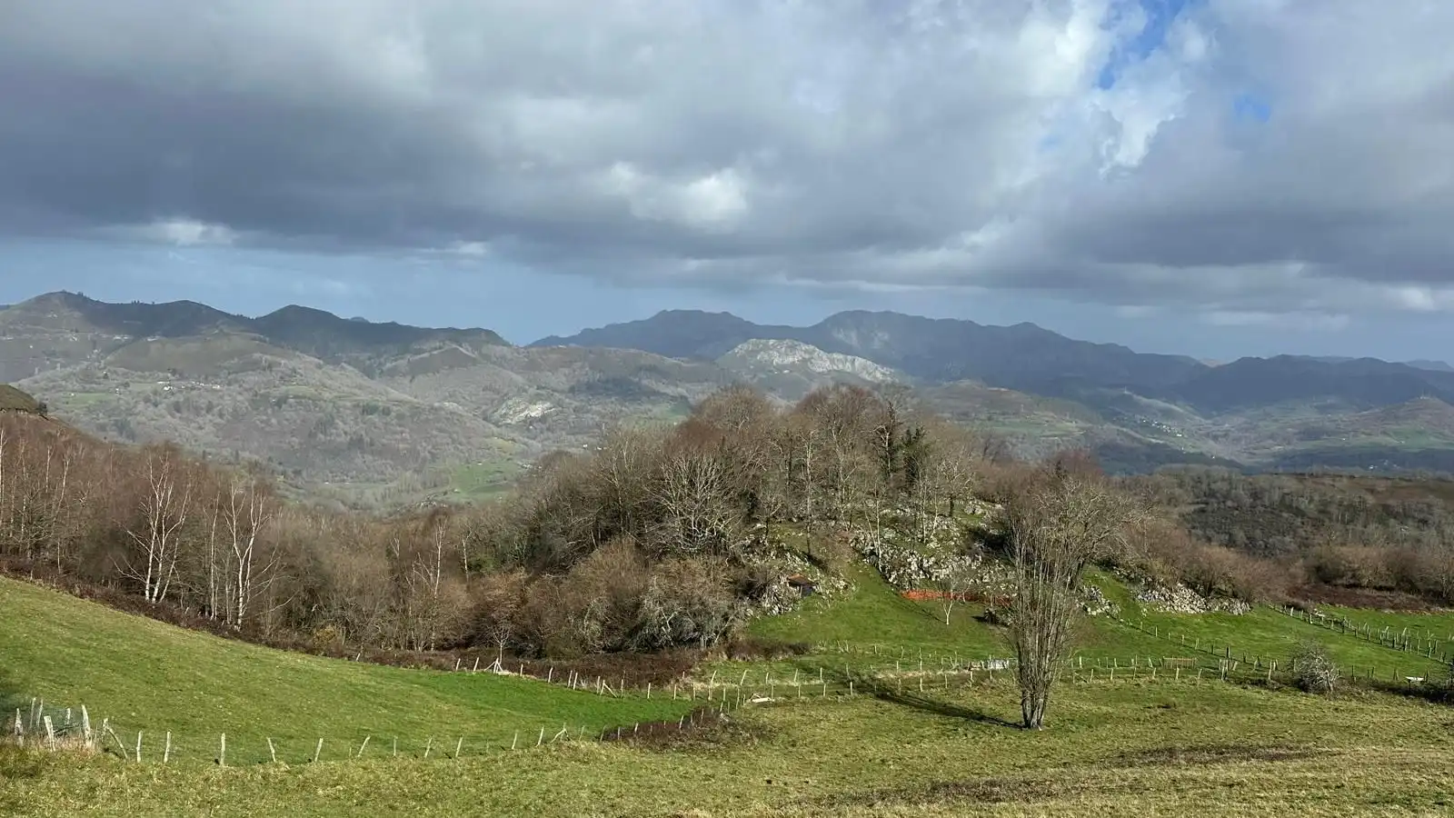 Grundstücke und Bauplätze zum Verkauf in Cangas de Onís, imagen 3