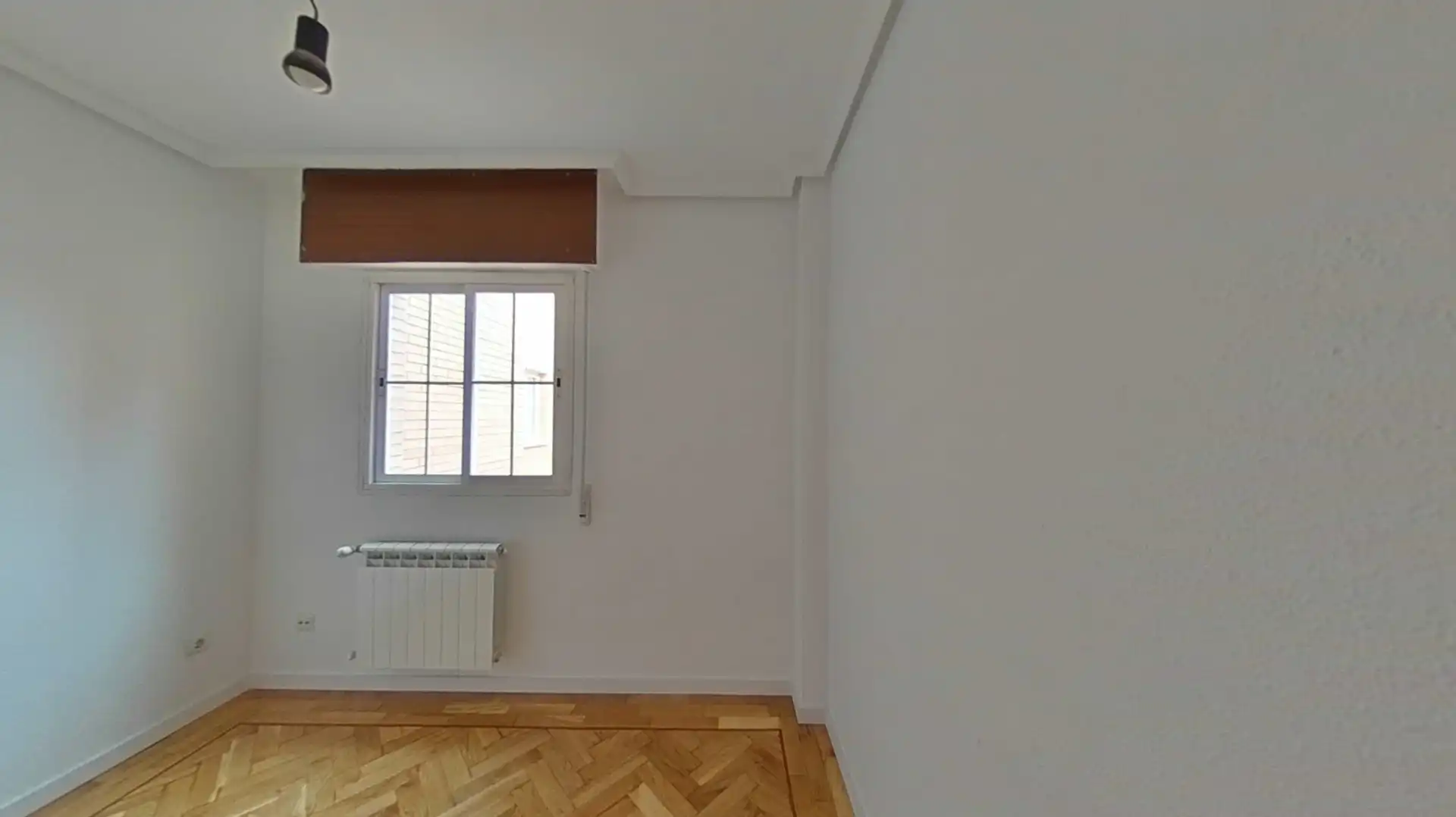 Habitación de Dúplex en venta en San Sebastián de los Reyes con Calefacción, Terraza y Trastero