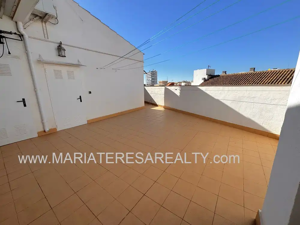 Vista exterior de Piso en venta en Los Alcázares con Aire acondicionado, Terraza y Trastero