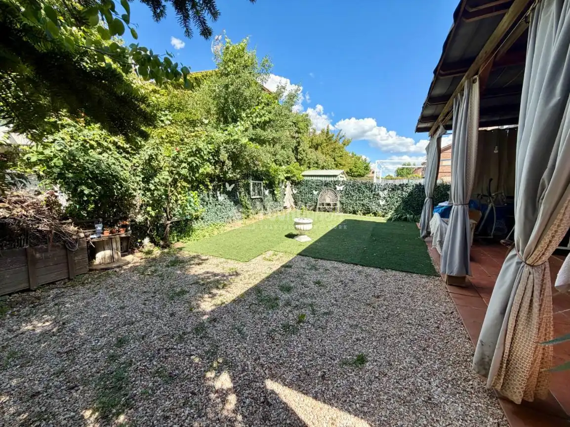 Jardín de Piso en venta en Villanueva de la Torre con Aire acondicionado y Calefacción