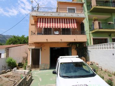 Casa rustica con balcone in vendita a Castell de Castells