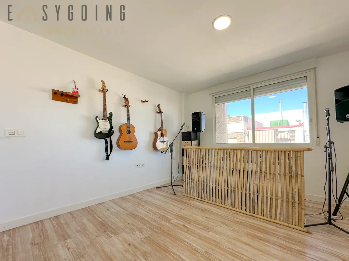 Habitación de Ático en venta en Elche / Elx con Aire acondicionado, Terraza y Amueblado