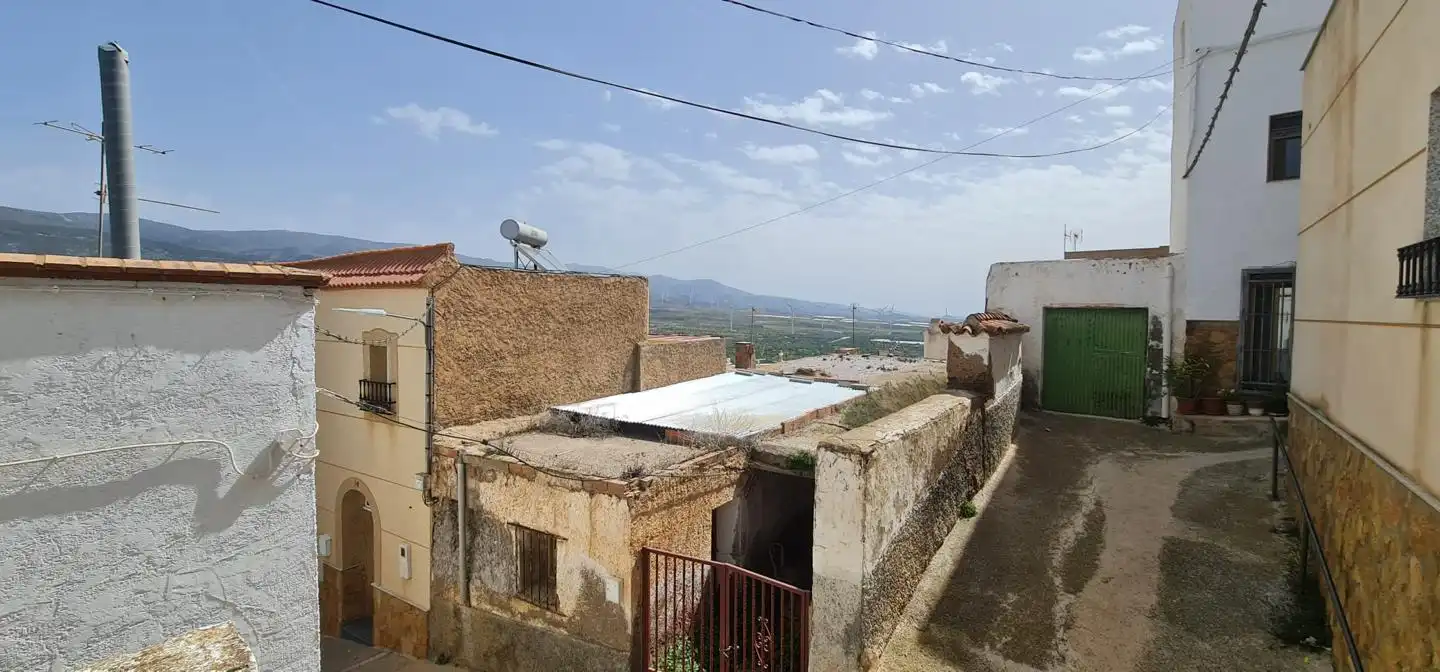 Vista exterior de Casa o xalet en venda en Fiñana