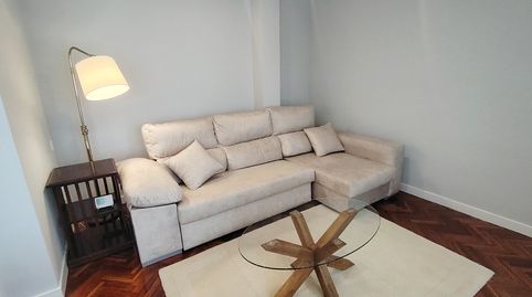 Foto 5 de Piso de alquiler en Calle Anselmo Cifuentes, Barrio del Centro, Gijón