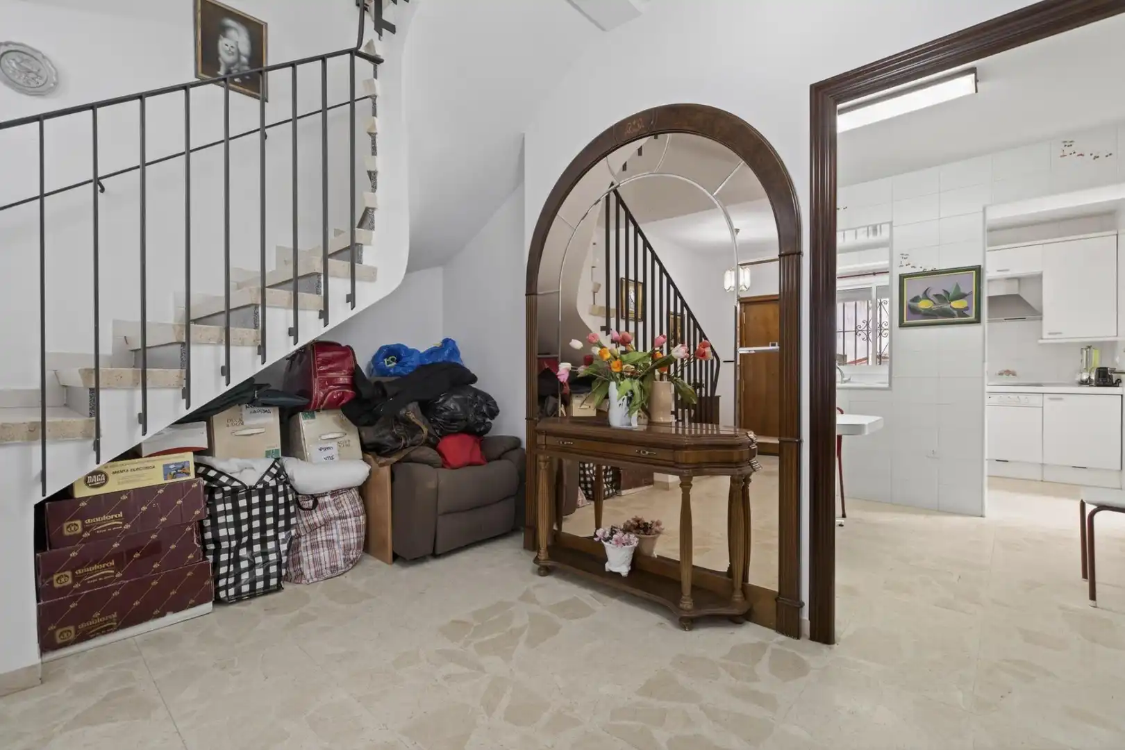 Houses for sale in Sevilla  with Air Conditioner, Terrace and Balcony