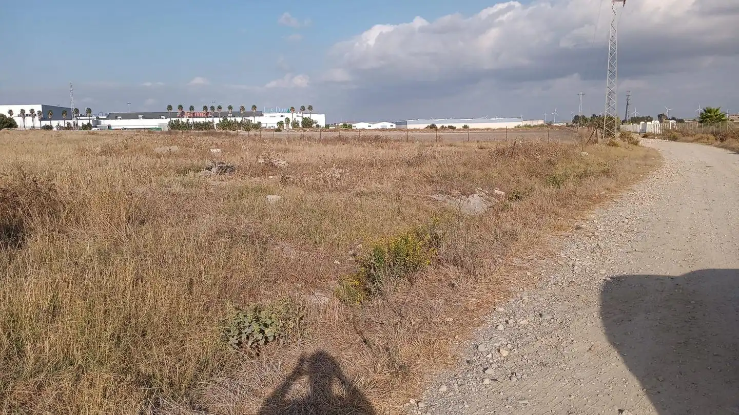 Rustikales Grundstück zum Verkauf in Caňada del Amarguillo, imagen 4