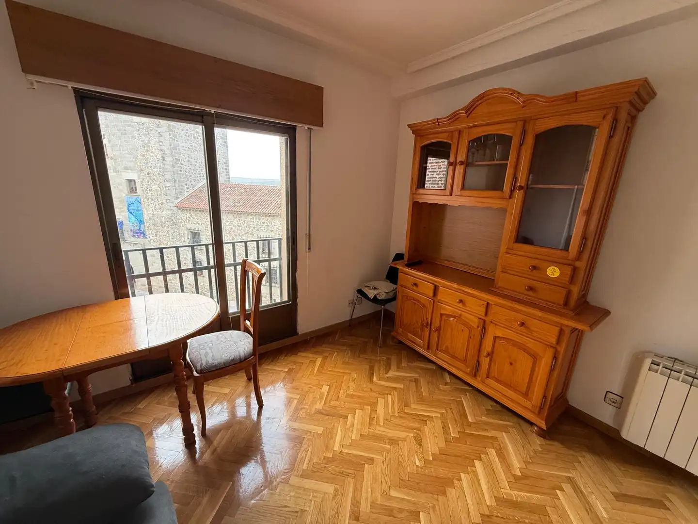 Schlafzimmer von Wohnungen zur Miete in Ávila mit Heizung und Möbliert