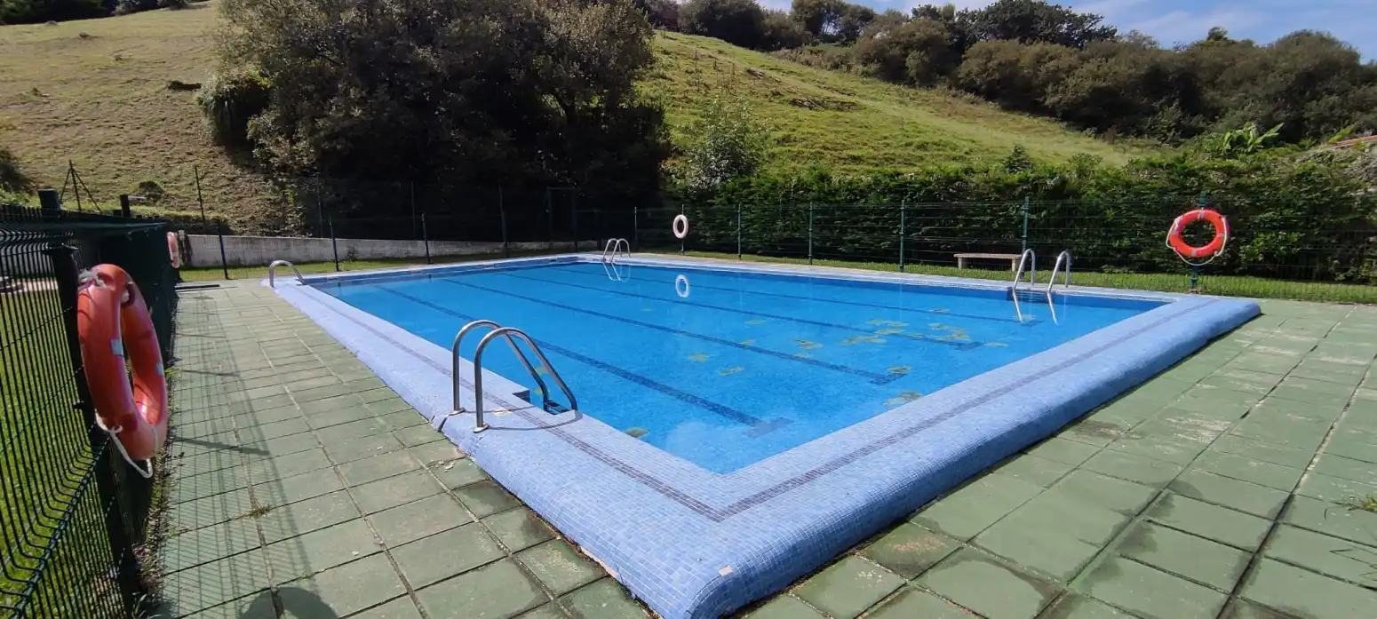 Piscina de Pis en venda en Suances amb Jardí privat i Balcó