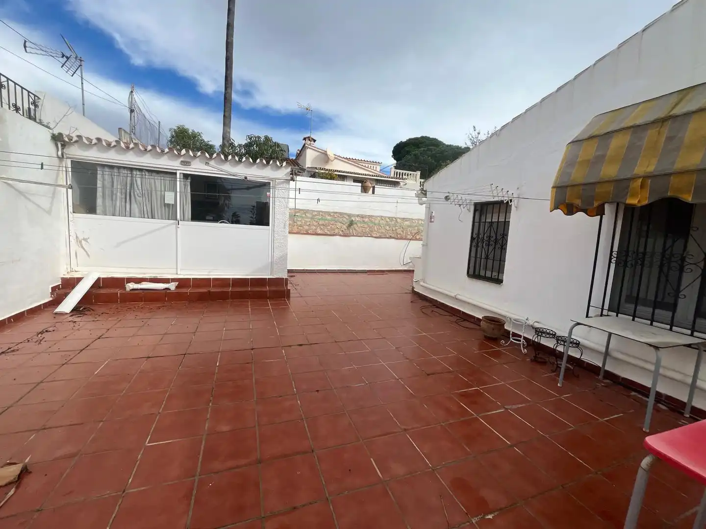 Vista exterior de Casa o xalet en venda en Vélez-Málaga amb Jardí privat i Terrassa