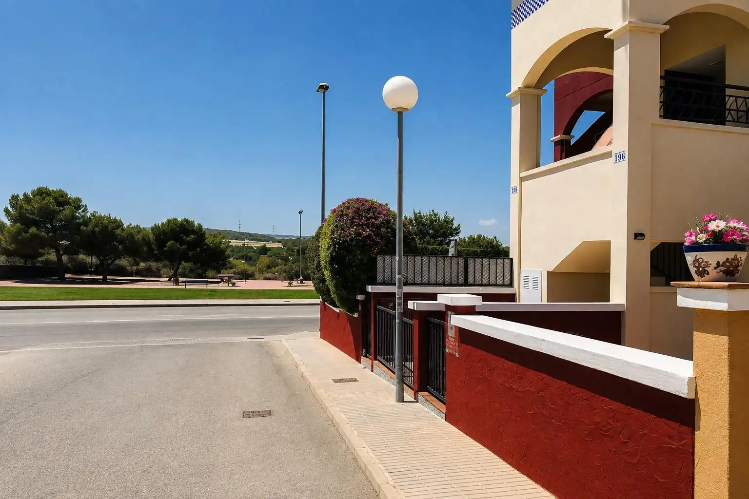 Bungalow amb piscina en venda a Calle LAGUNA DE GALLOCANTA, imagen 17