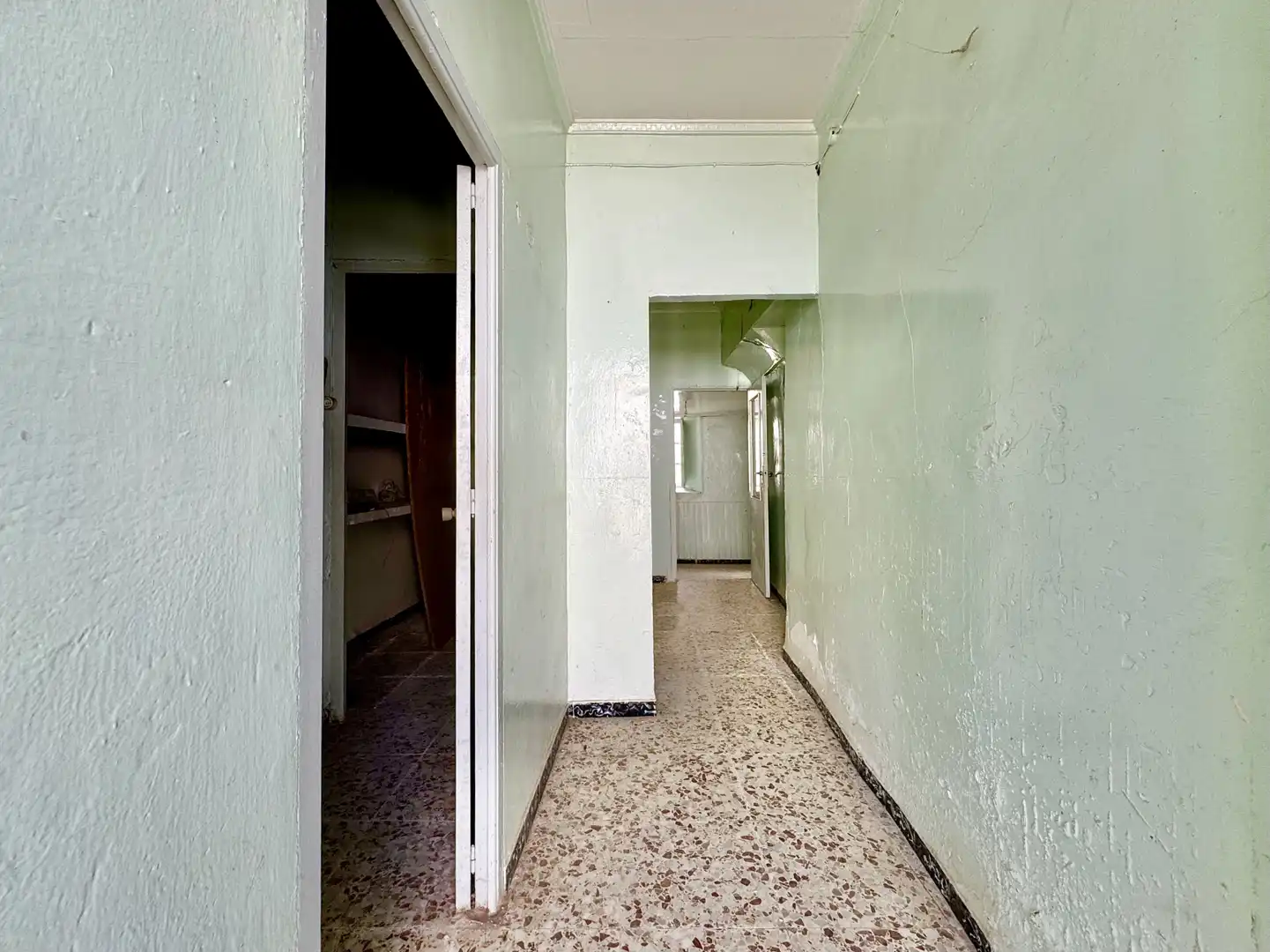 Casa adosada en venta en Pozorrubielos de la Mancha con Calefacción, Trastero y Amueblado