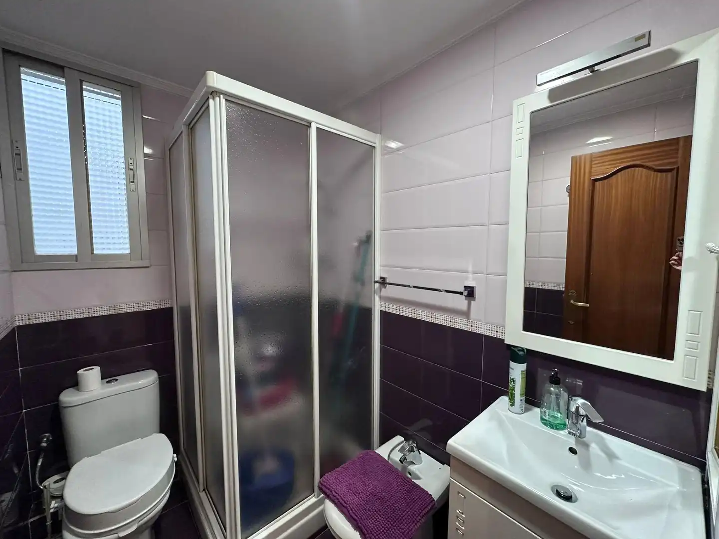 Bathroom of Flat for sale in Madrid  with Heating, Parquet flooring and Balcony
