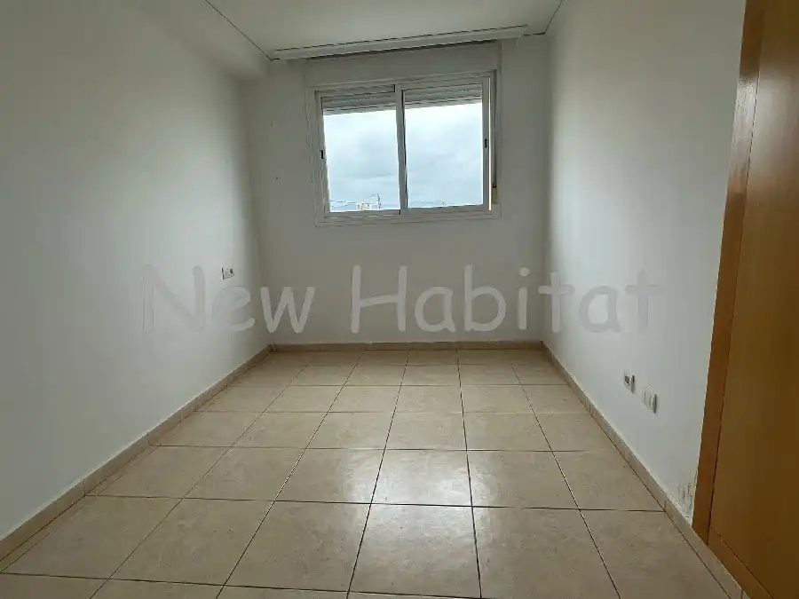 Bedroom of Flat for sale in Castellón de la Plana / Castelló de la Plana  with Air Conditioner and Storage room