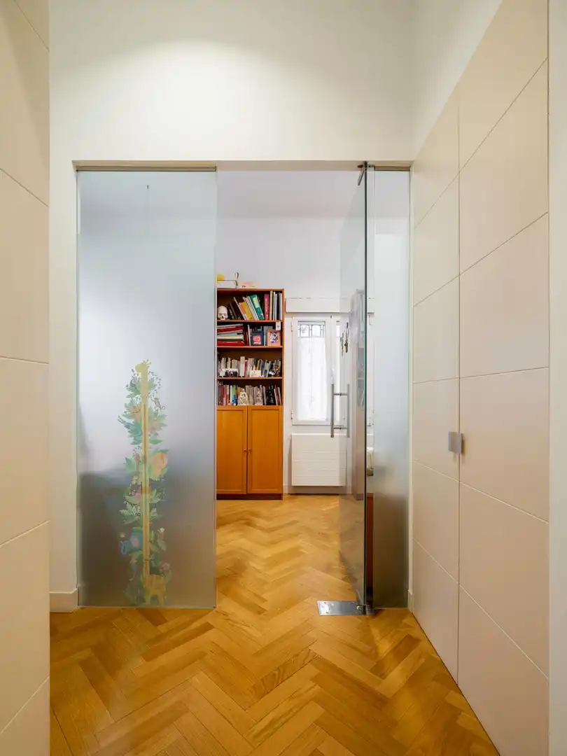 Flat for sale in Madrid  with Air Conditioner, Heating and Storage room