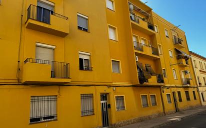 Vista exterior de Pis en venda en Castellón de la Plana / Castelló de la Plana amb Moblat, Forn i Rentadora