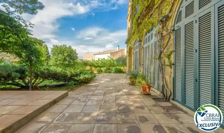 Houses for sale in Espolla, Girona