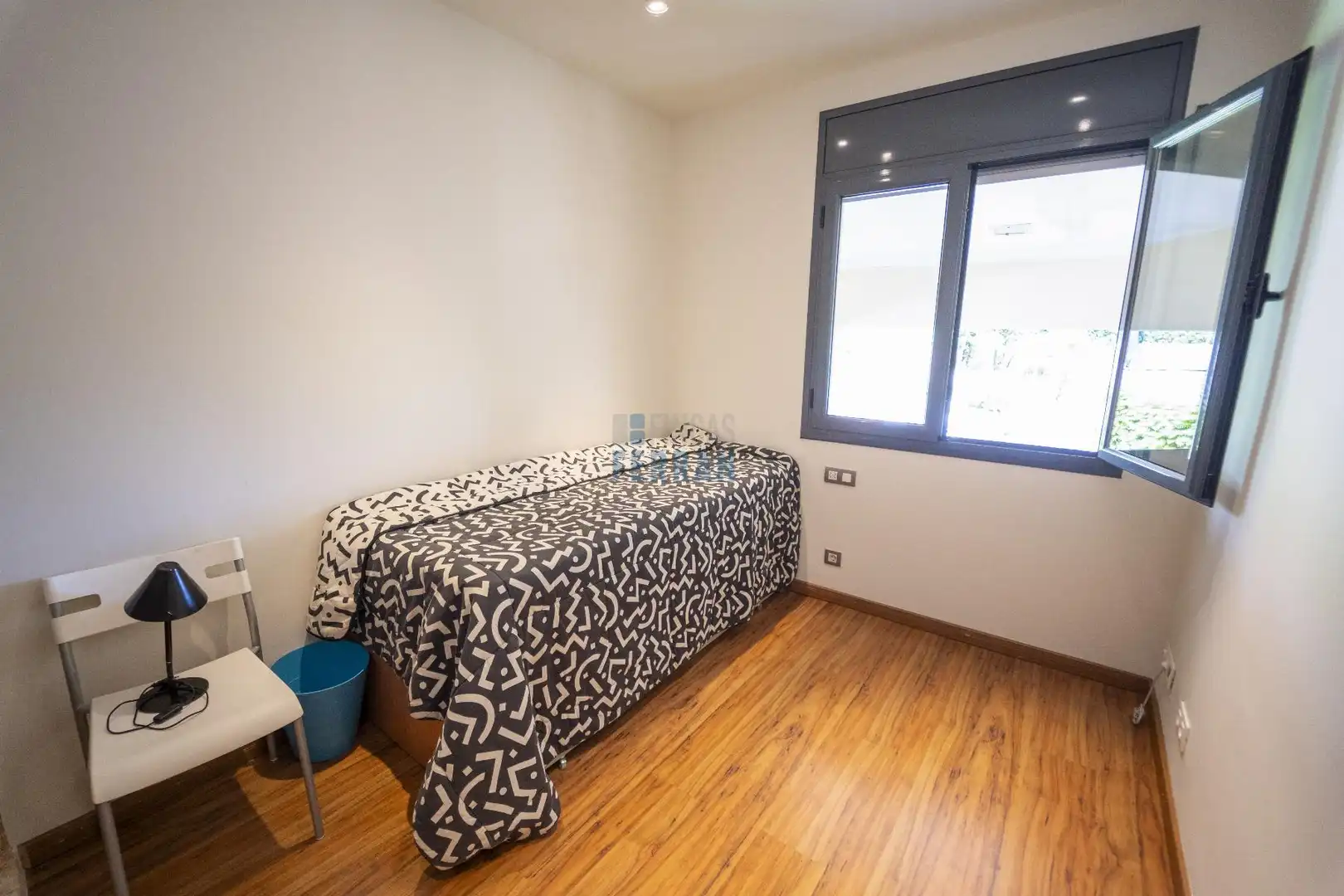 Habitación de Casa o chalet en venta en El Vendrell con Calefacción, Parquet y Terraza