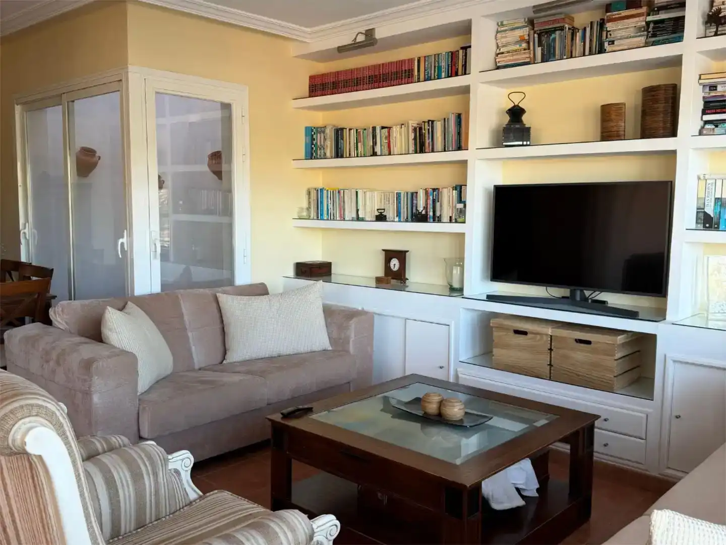 Sala d'estar de Casa o xalet en venda en Calpe / Calp amb Aire condicionat, Piscina i Balcó