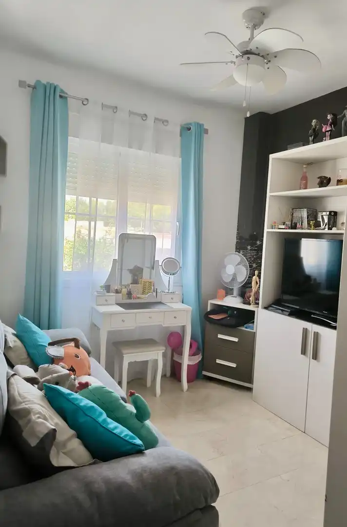 Habitación de Casa o chalet en venta en Málaga con Aire acondicionado, Calefacción y Jardín privado