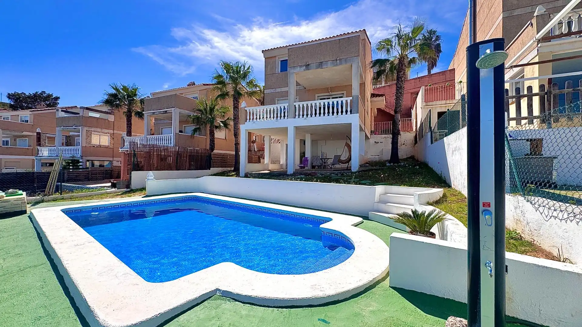 Exterior view of Houses for sale in Chiva  with Terrace and Community pool