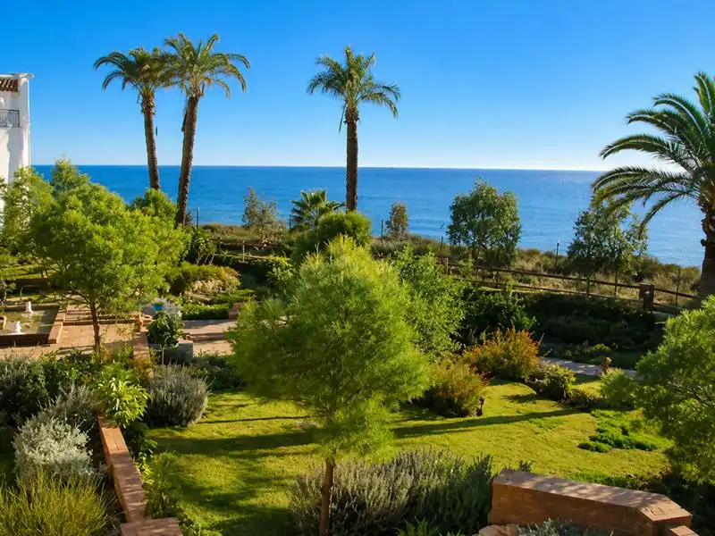 Garten von Wohnung zum Verkauf in Casares mit Klimaanlage, Heizung und Privatgarten