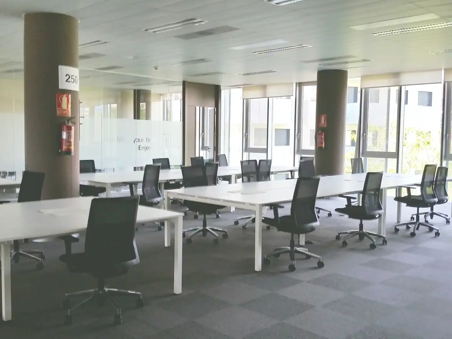 Office for rent in L'Hospitalet de Llobregat  with Air Conditioner, Heating and Terrace