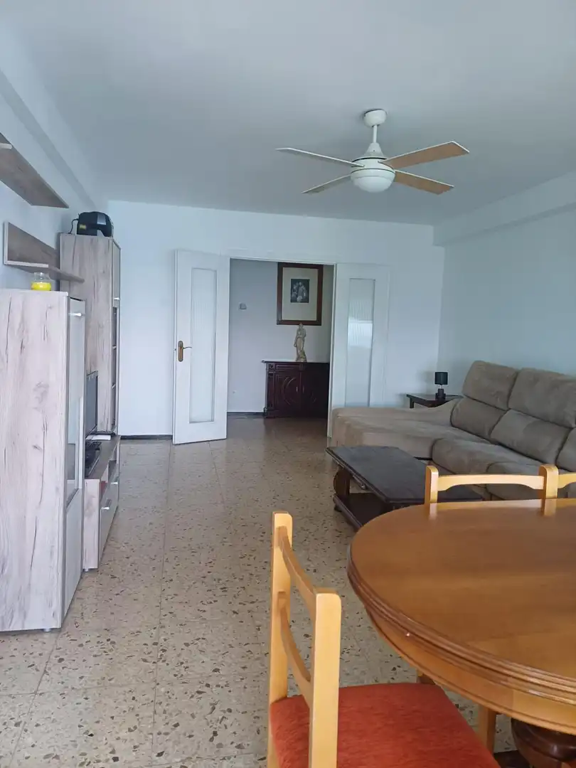 Wohnung zur Miete in Calle Hermano Rufino, Ciudad Jardín - Tagarete - El Zapillo