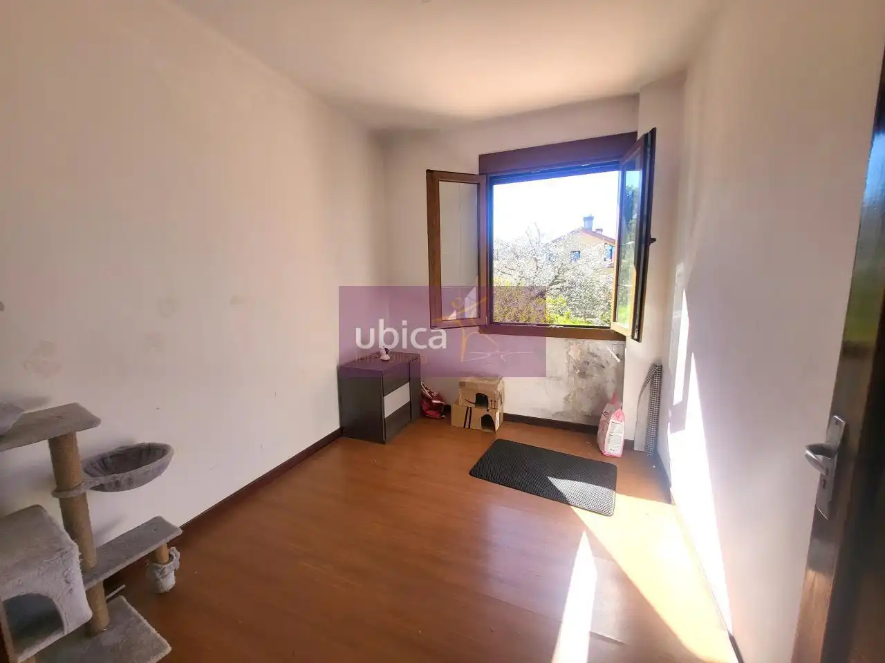 Habitación de Casa o chalet en venta en Vigo  con Calefacción y Trastero
