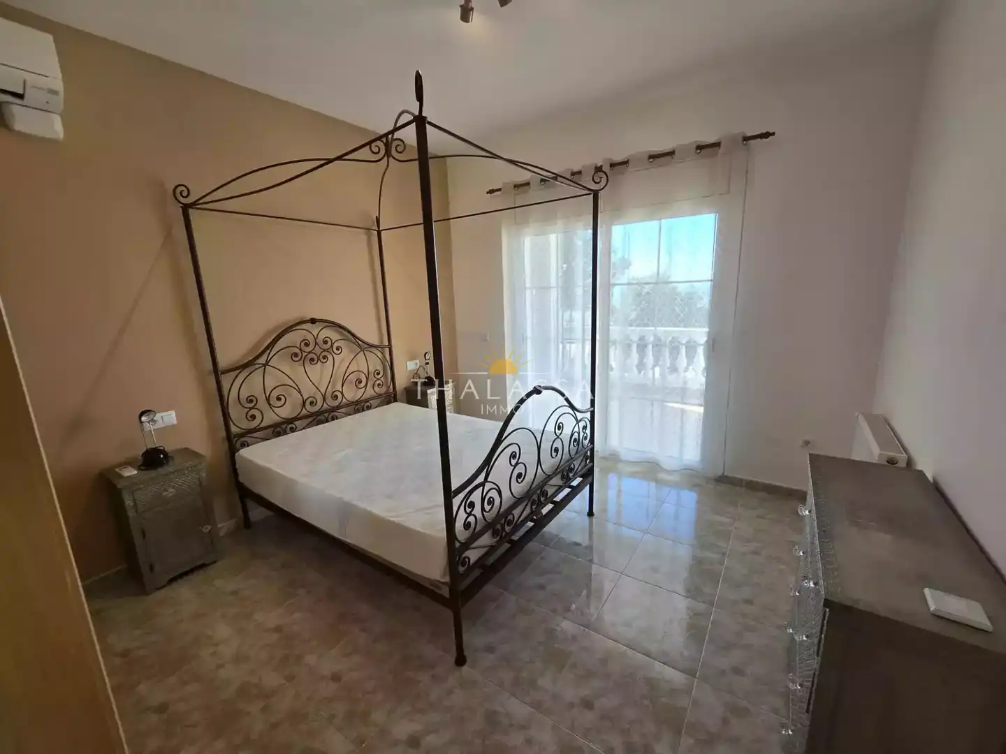 Dormitori de Casa o xalet en venda en Pau amb Aire condicionat, Calefacció i Jardí privat